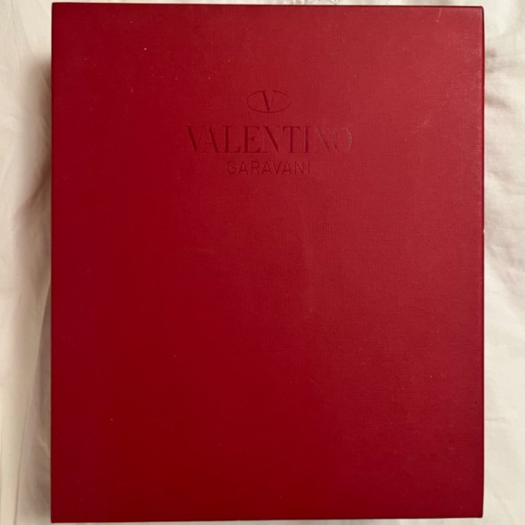 VALENTINO PATENT ROCKSTUD CAGED PUMP 100M, size EU 40 - Picture 3 of 8
